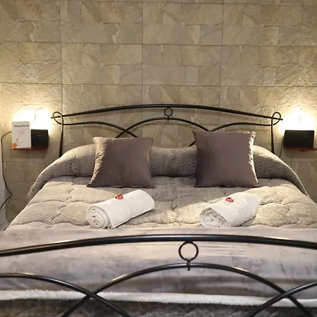 T&f Casa Al Capo - In Centro A Feriehus