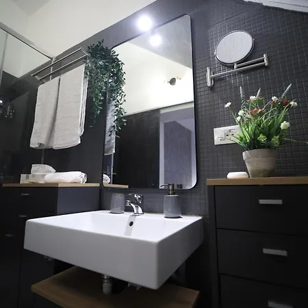 T&f Casa Al Capo - In Centro A Holiday home Palermo