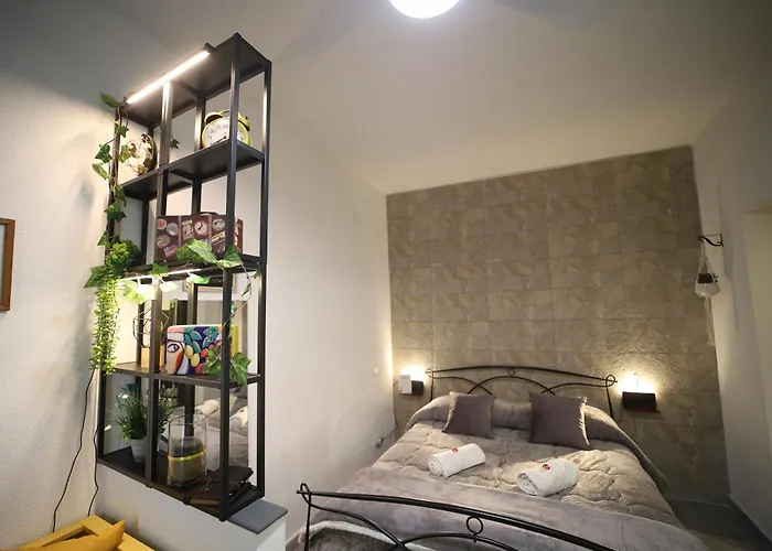 T&f Casa Al Capo - In Centro A بيت للعطل *