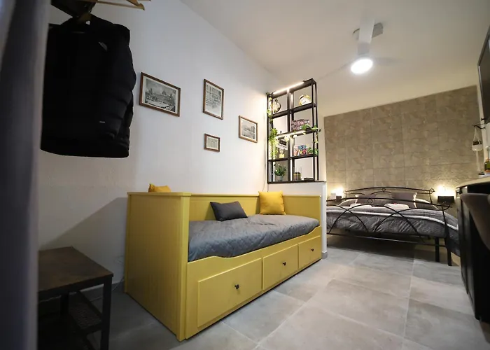 T&f Casa Al Capo - In Centro A بيت للعطل *